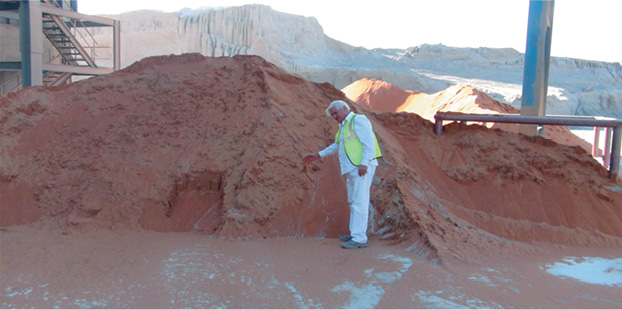 Кварцевый песок пустыни Ал Мадам, превращенный в наноцемент