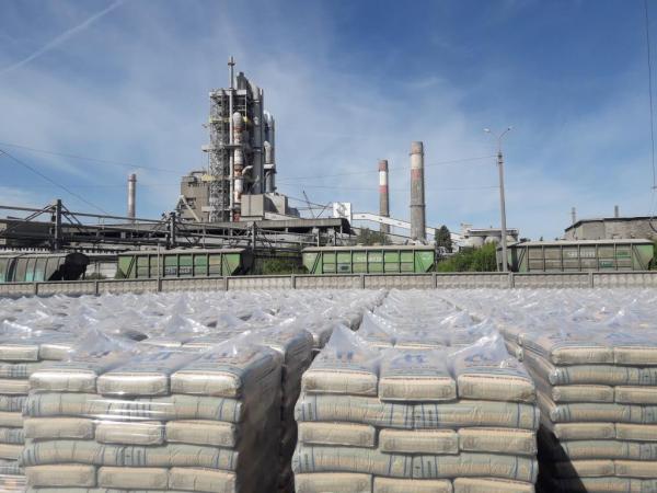 Зависимость цементной отрасли от импортного ПО и сырья  по мнению экспертов критическая